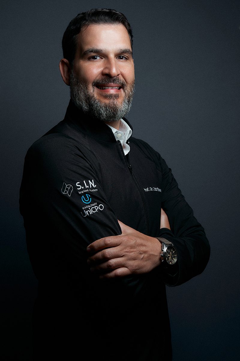 Dr. Eric Tinoco